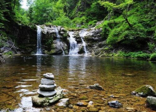 Thusharagiri   13km, 20min